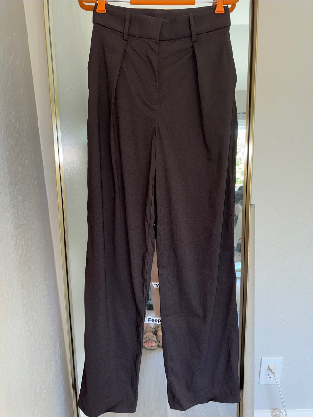 Lululemon Pleated-Front High-Rise Trousers Regular in Espresso